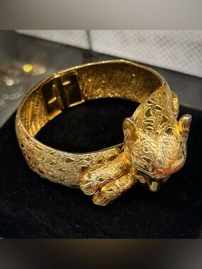 1954 Castlecliff Golden Jaguar clamper bracelet, excellent condition